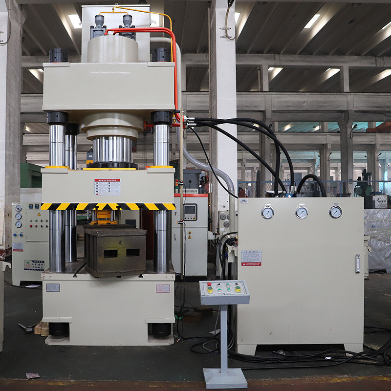 4 Columns Hot Forging Hydraulic Press Para sa Transmission Shafts 300 600 630 1000 1500 Tons