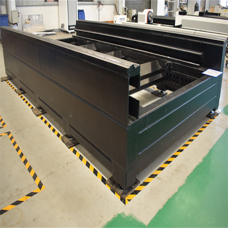 Fiber Laser Cutting Machine 1000 2000 3000w Para sa Steel Copper Aluminum