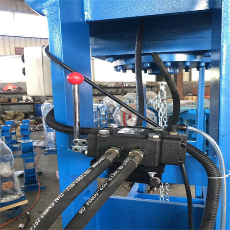 Suportahi ang Customized Services Upat ka kolum Upat ka-beam 100 Ton Hydraulic Press Machine Uban sa Conveyor Belt