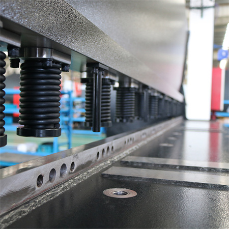 QC12Y-12x4000 aluminum workshop guillotine shearing machine alang sa produksyon